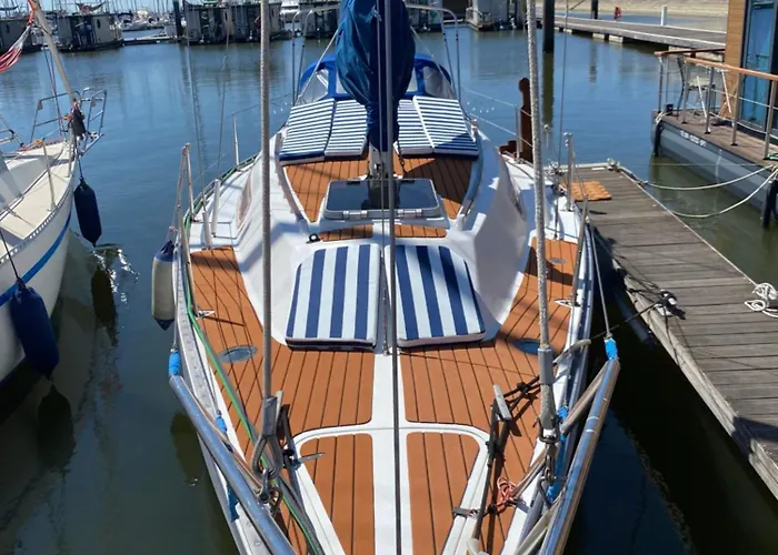 Sailboat Anand